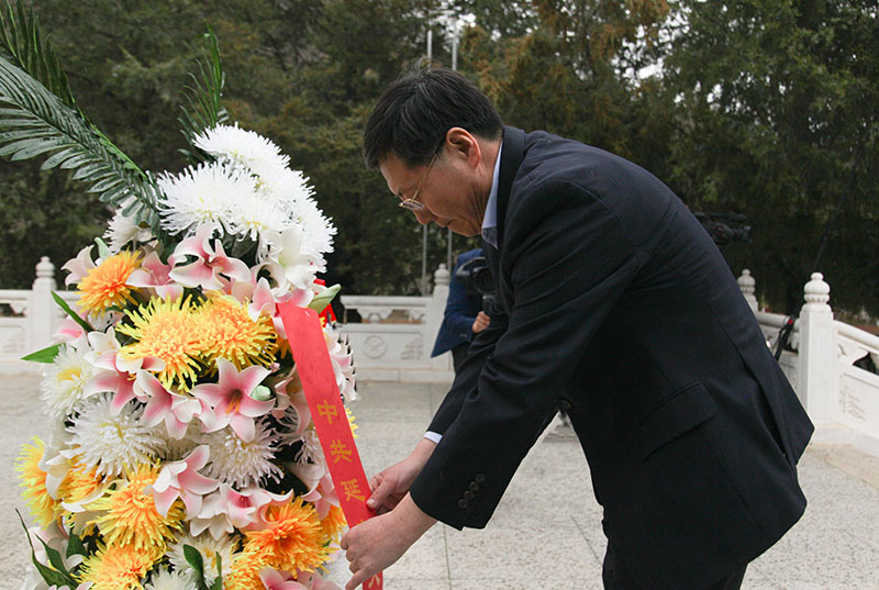 我校舉行祭奠四八烈士暨黨史學習教育