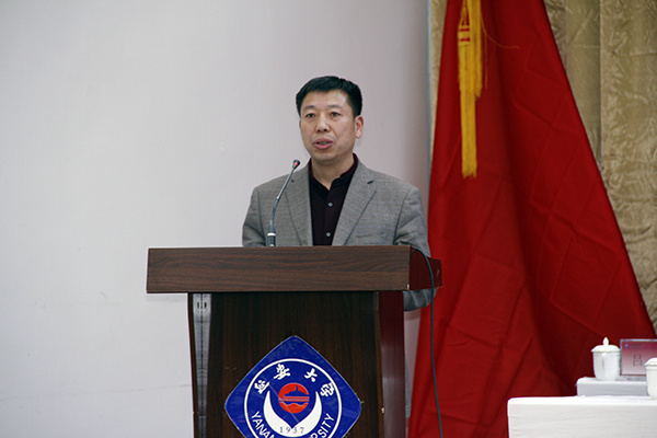 杜红荣处长代表许静洪副校长作工作安排