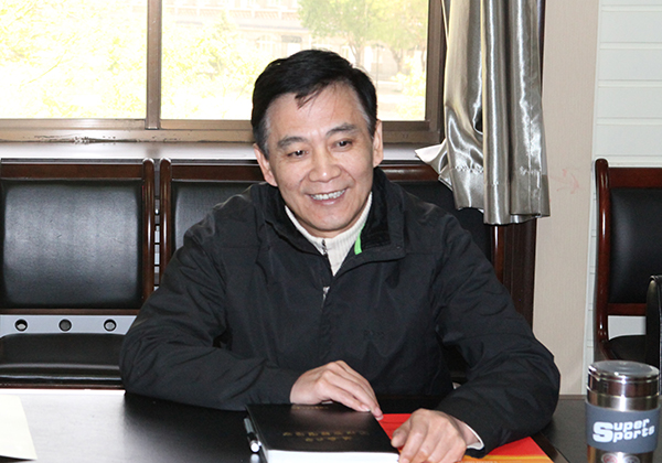 王亚杰书记主持
