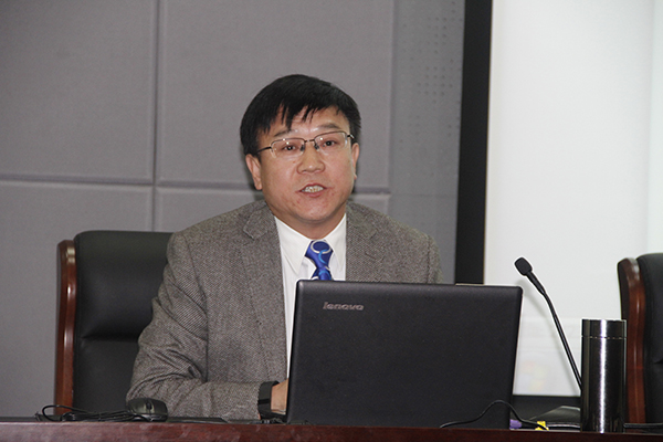 徐长玉教授作报告