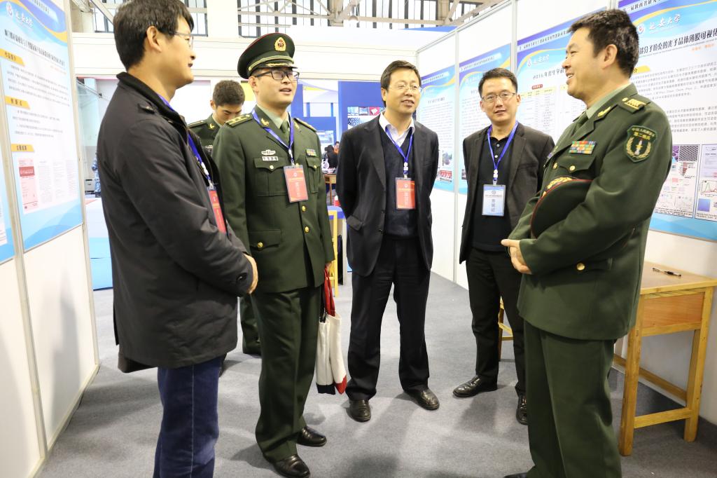 与兄弟院校交流